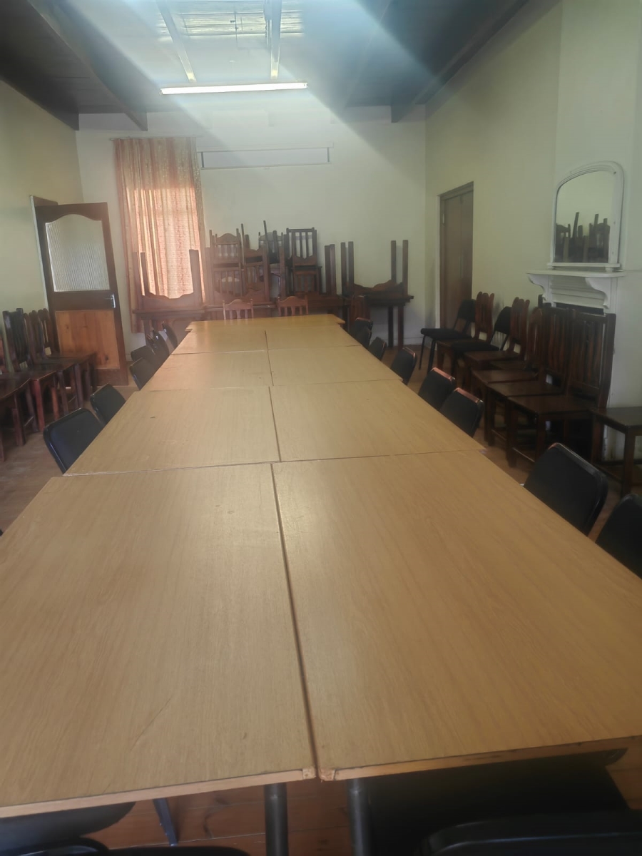 13 Bedroom Property for Sale in Uniondale Western Cape